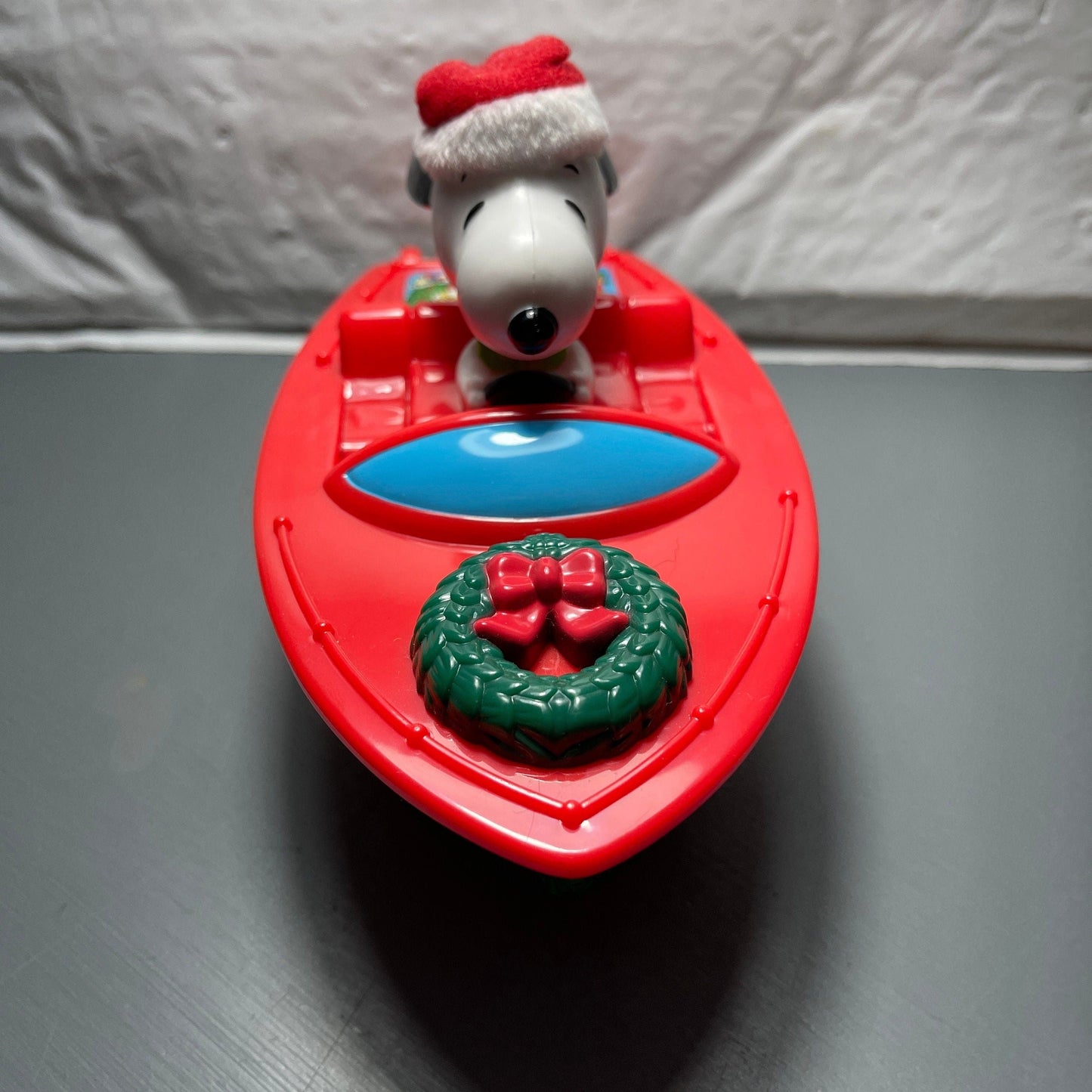 Snoopy In A Speed Boat Whitmans Sampler Candy Box Christmas Collectible Gift Box