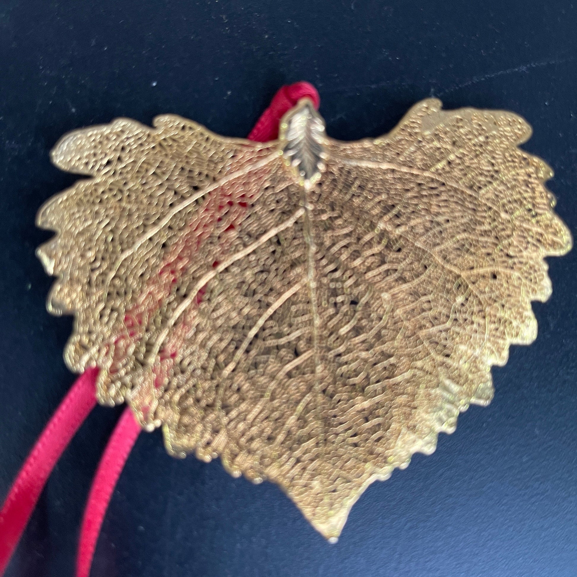 Gorgeous gold-tone natural looking 3D detailed leaf Christmas tree ornament