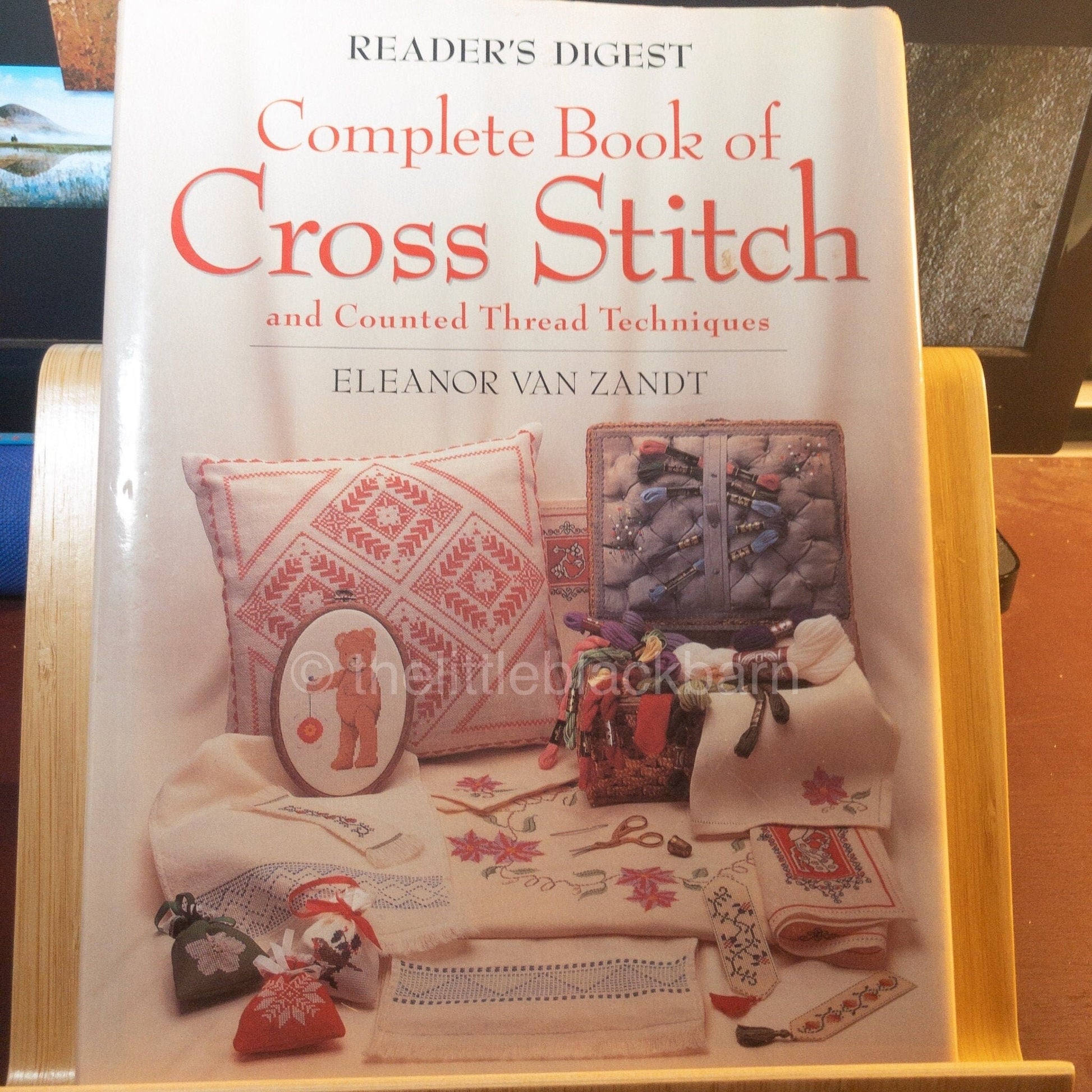 Reader&#39;s Digest, Complete Book of Cross Stitch, By Eleanor Van Zandt, Vintage 1994