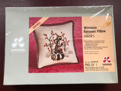 LeeWards Winsome Raccoon Pillow Vintage 1975 Crewel Kit 14 by 14 Inch