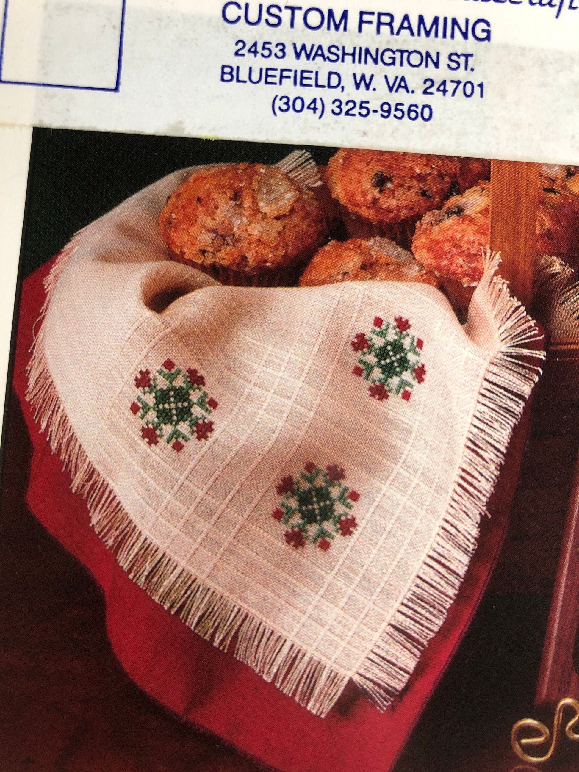 The Need&#39;l Love Company, Hearts & Holly, Designed by, Renee Nanneman, Vintage 1988, Counted Cross Stitch, Pattern Book