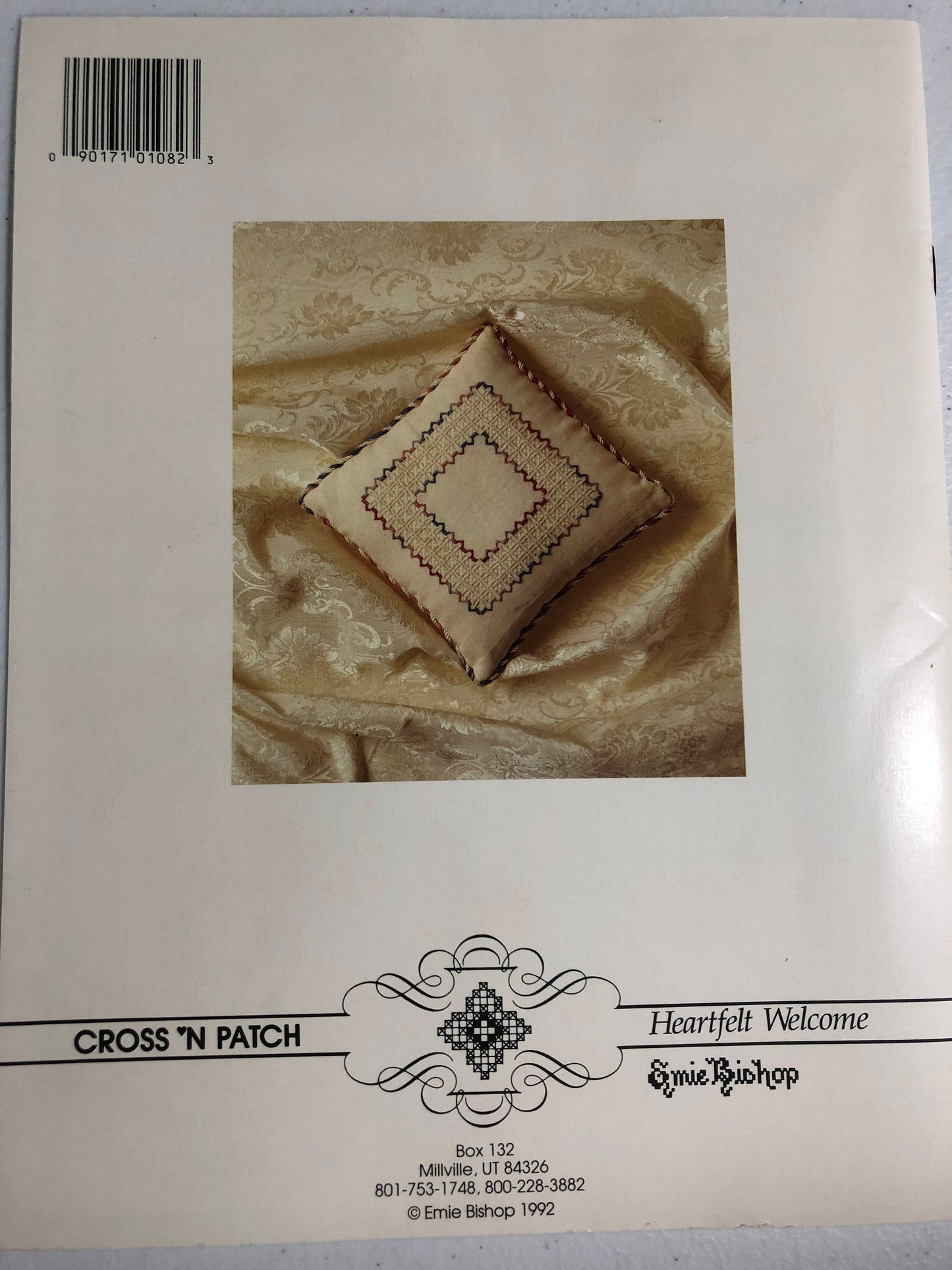 Cross N&#39; Patch, Heartfelt Welcome, Vintage 1992, No 82, counted cross stitch pattern