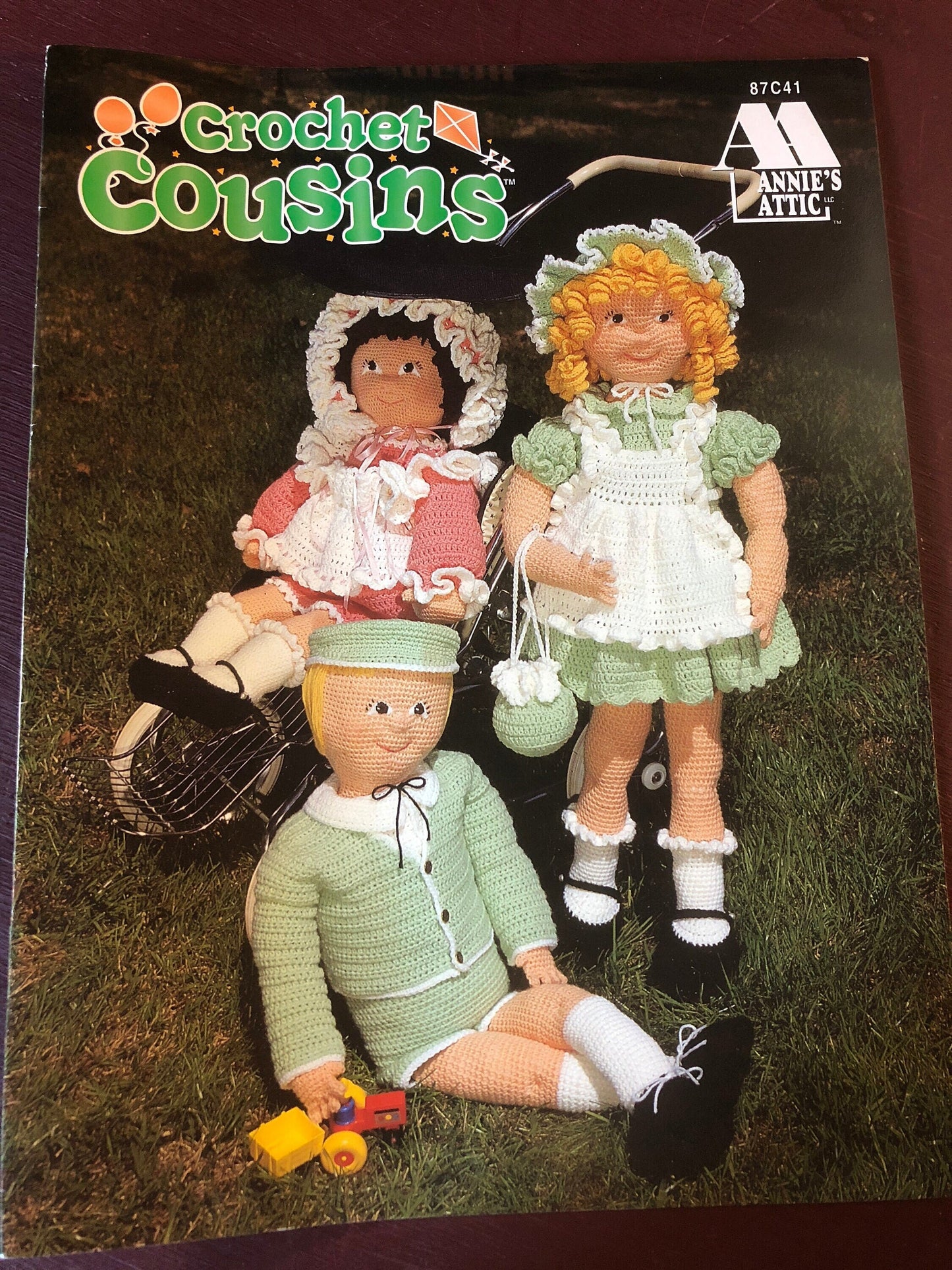 Annie&#39;s Attic, Crochet Cousins, Doll, Vintage 1997, Crochet Pattern Book