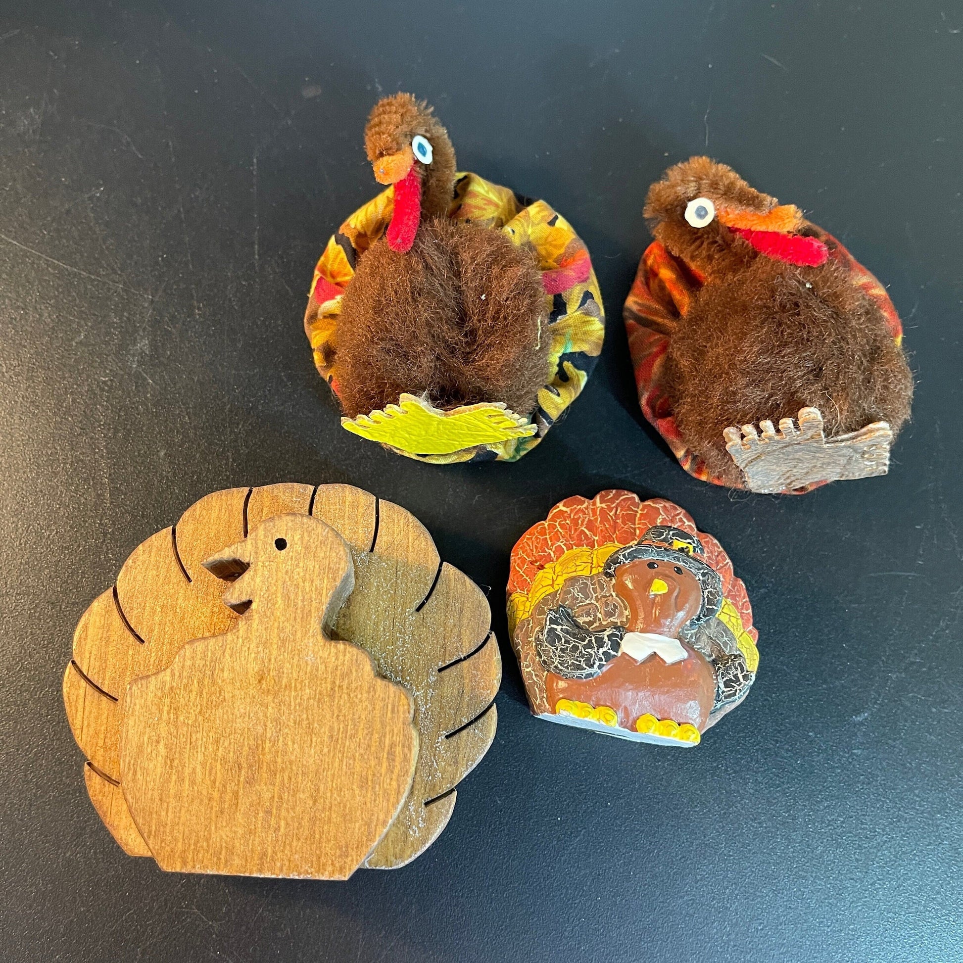 Happy Turkey Day lot of 4 fun miniature vintage collectible turkey decorations