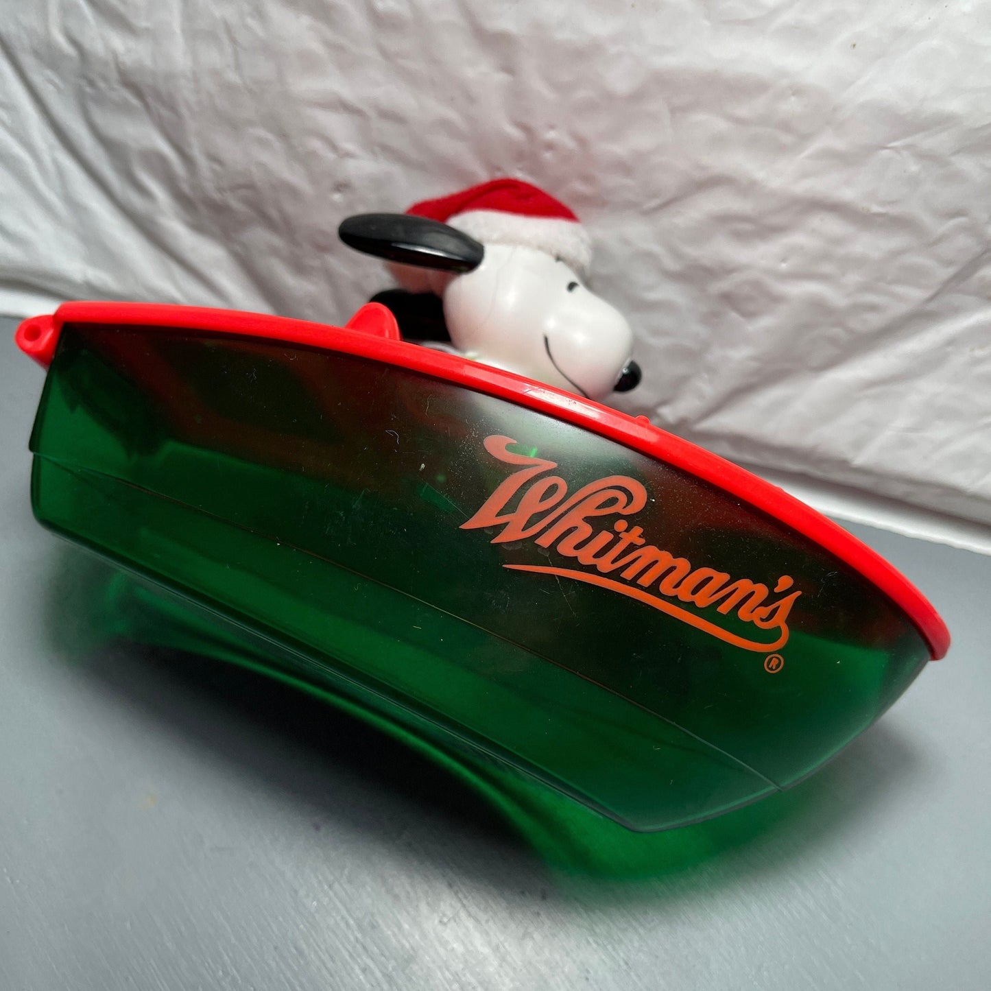 Snoopy In A Speed Boat Whitmans Sampler Candy Box Christmas Collectible Gift Box