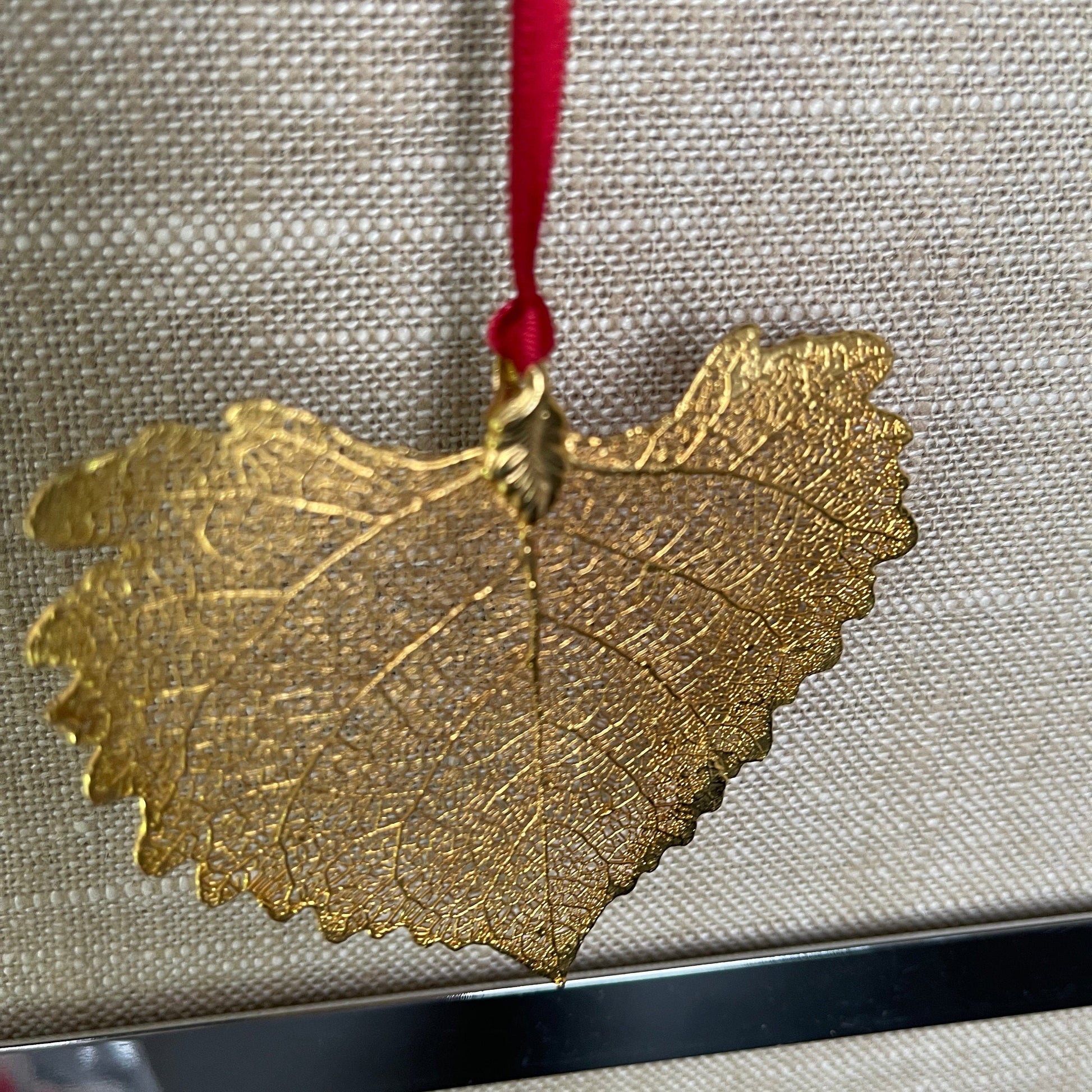 Gorgeous gold-tone natural looking 3D detailed leaf Christmas tree ornament