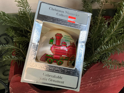 Christmas Memories Collection Santa on a Choo Choo train Happy Holidays 1988 ball ornament