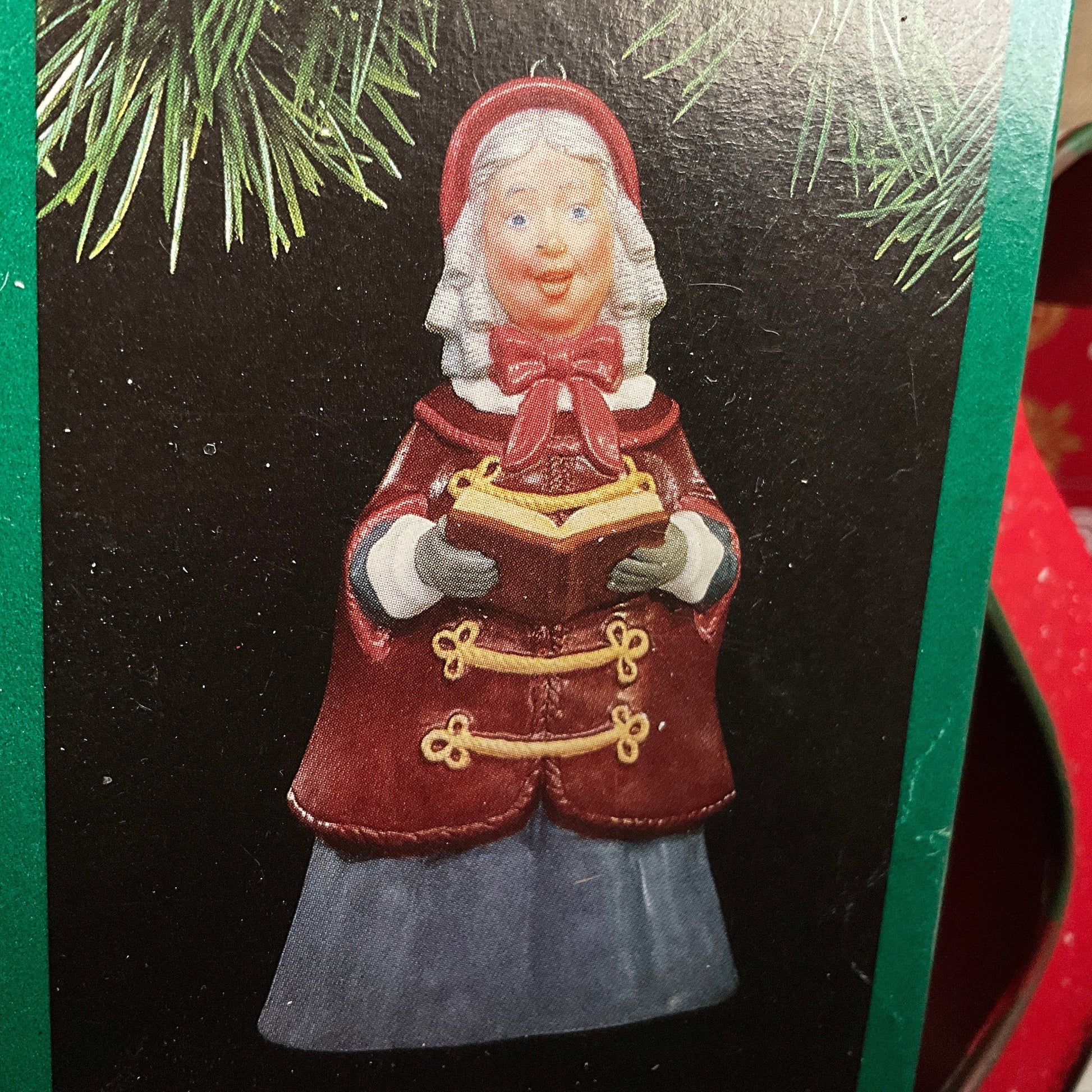 Hallmark Dickens Caroler Bell Keepsake ornament se pictures and variations*