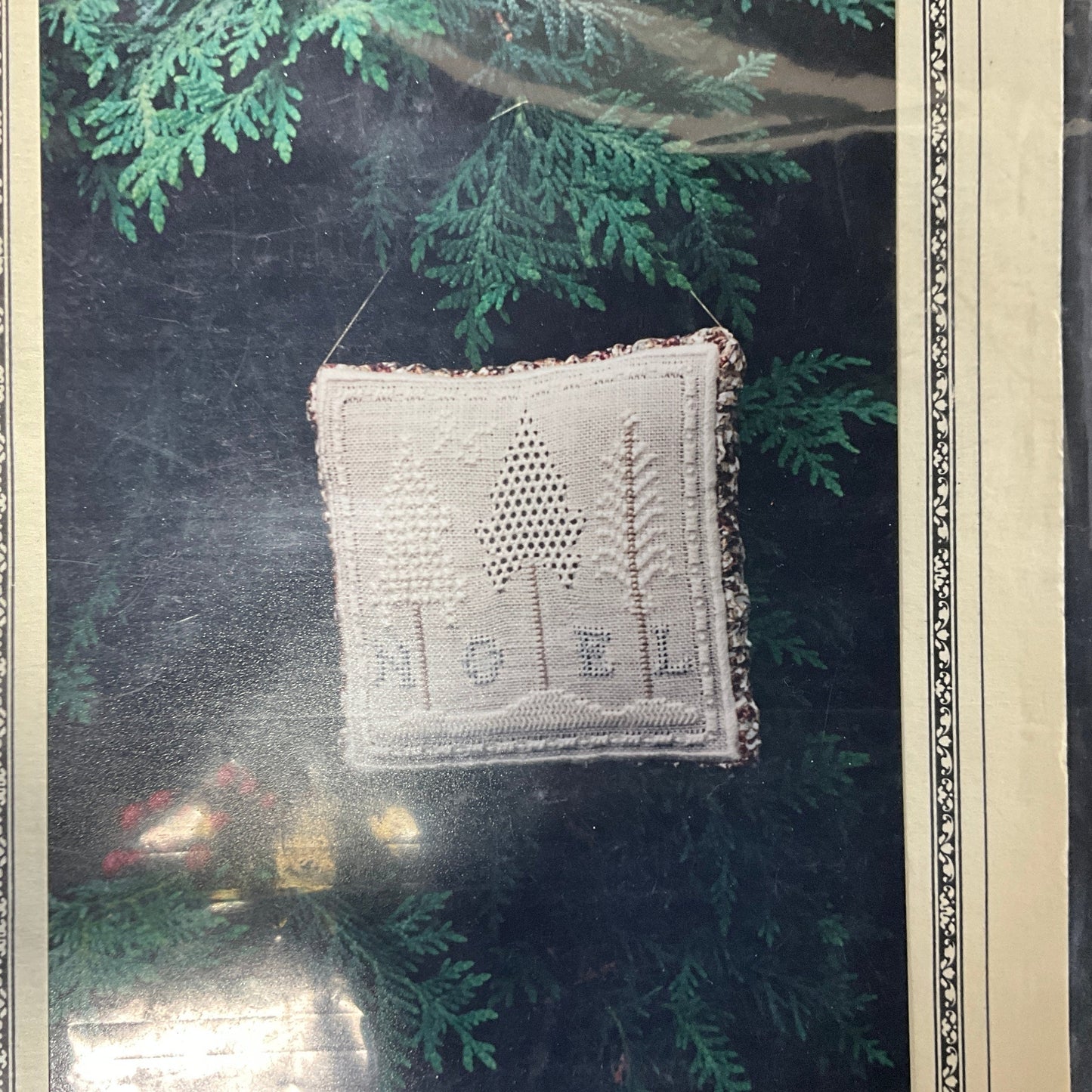 Patricia&#39;s Woods A Noel Cushion, 1995 The Holiday Collection Series Vol. 2 cross stitch chart