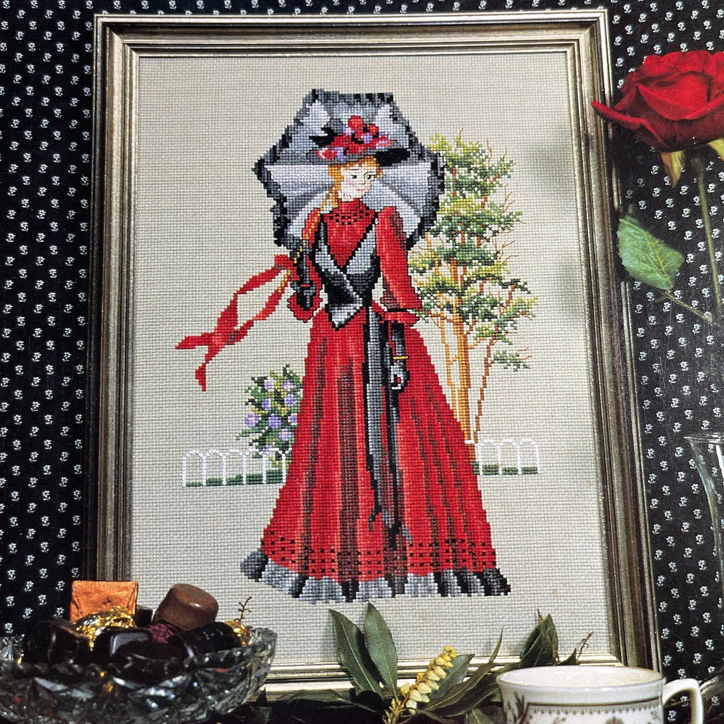 Ginger & Spice, The Silk Parasol, Charted Designs by Ginger Gouger Vintage 1995, Counted Cross Stitch Pattern 9504*