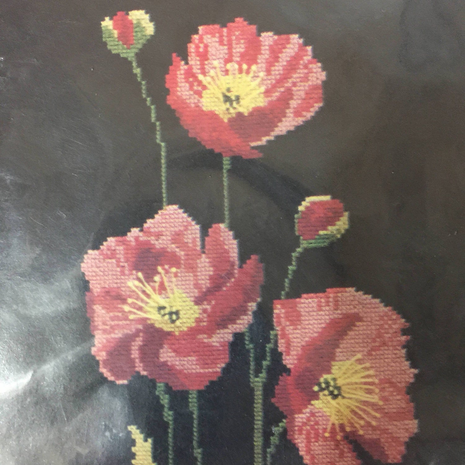 Better Homes and Gardens Craft kits "Poppies on Black" Vintage counted cross stitch kit designed by Janlynn 9"x12" very hard to find