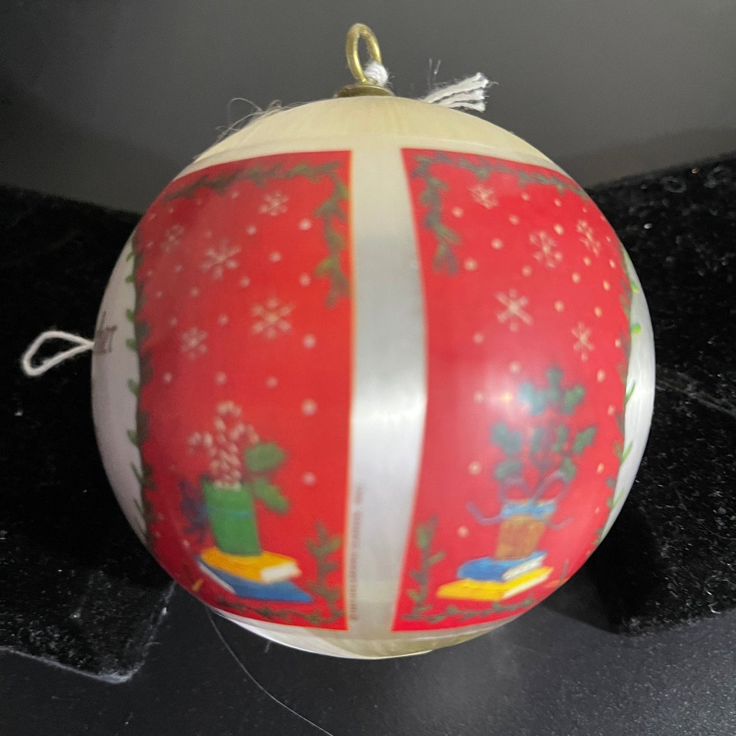 Hallmark For A Special Teacher Christmas 1981 vintage Satin Ball ornament QX8002