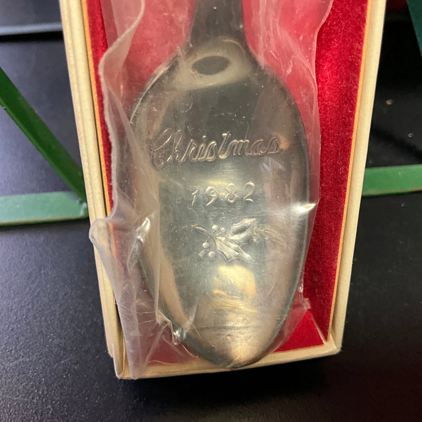 Reed & Barton Christmas 1982 vintage collectible spoon