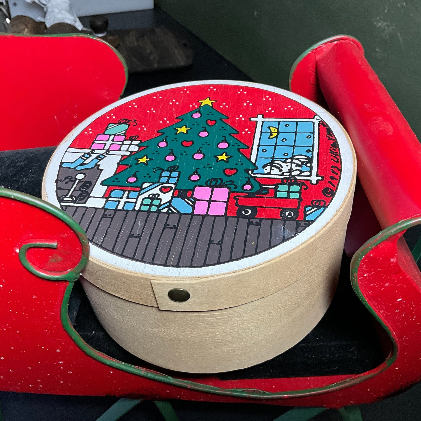 Lovely Lillian Vernon Christmas vintage round wooden box depicting scene with tee with gifts and toys by the fireplace vintage collectible