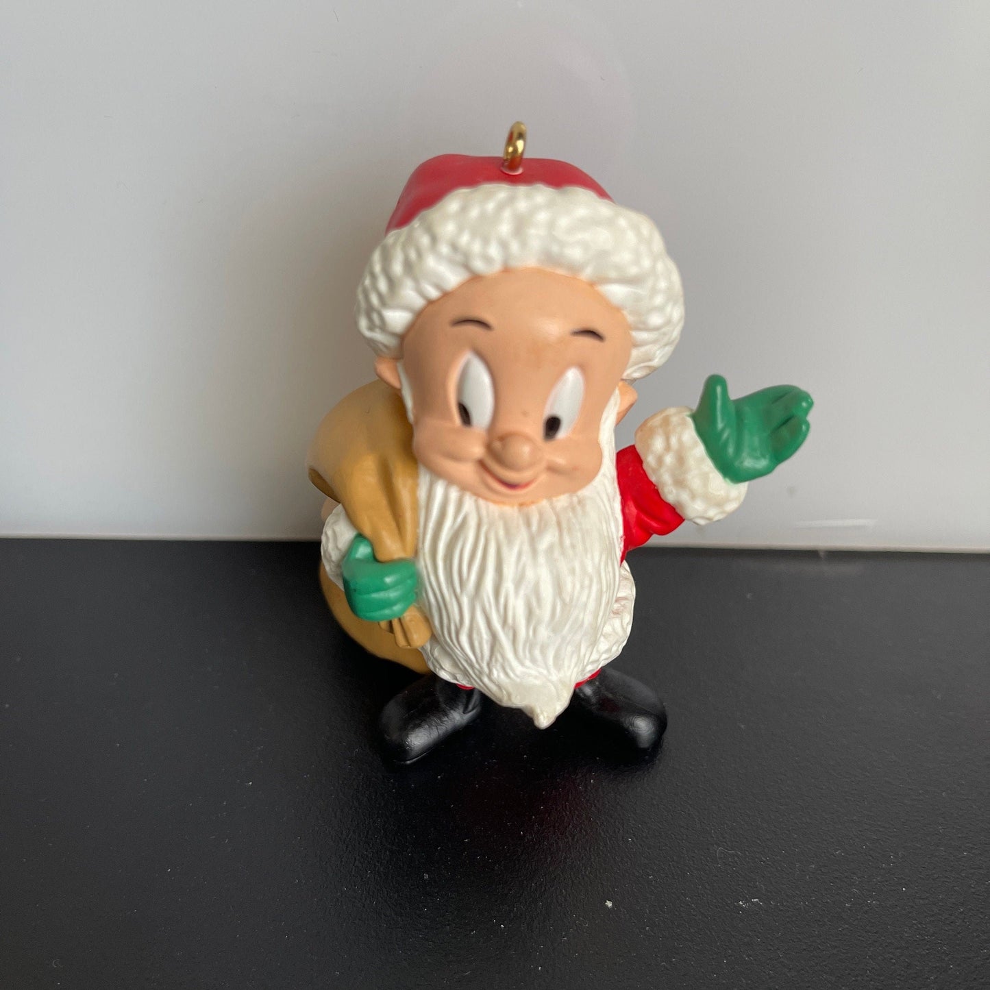 Hallmark choice of Keepsake Ornaments see pictures and variations*