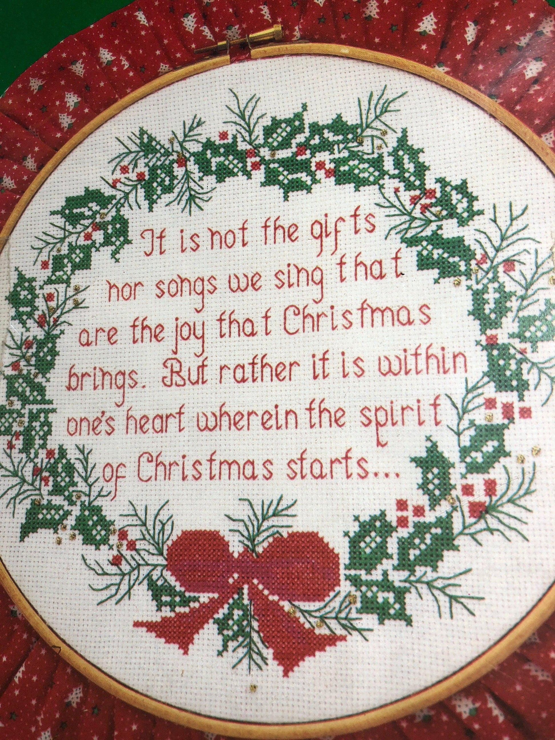 Spirit of Christmas&quot; Needle Treasures, Vintage Counted Cross Stitch Kit by Marcia Harris, on White 14 Count Aida, Wooden Hoop Included