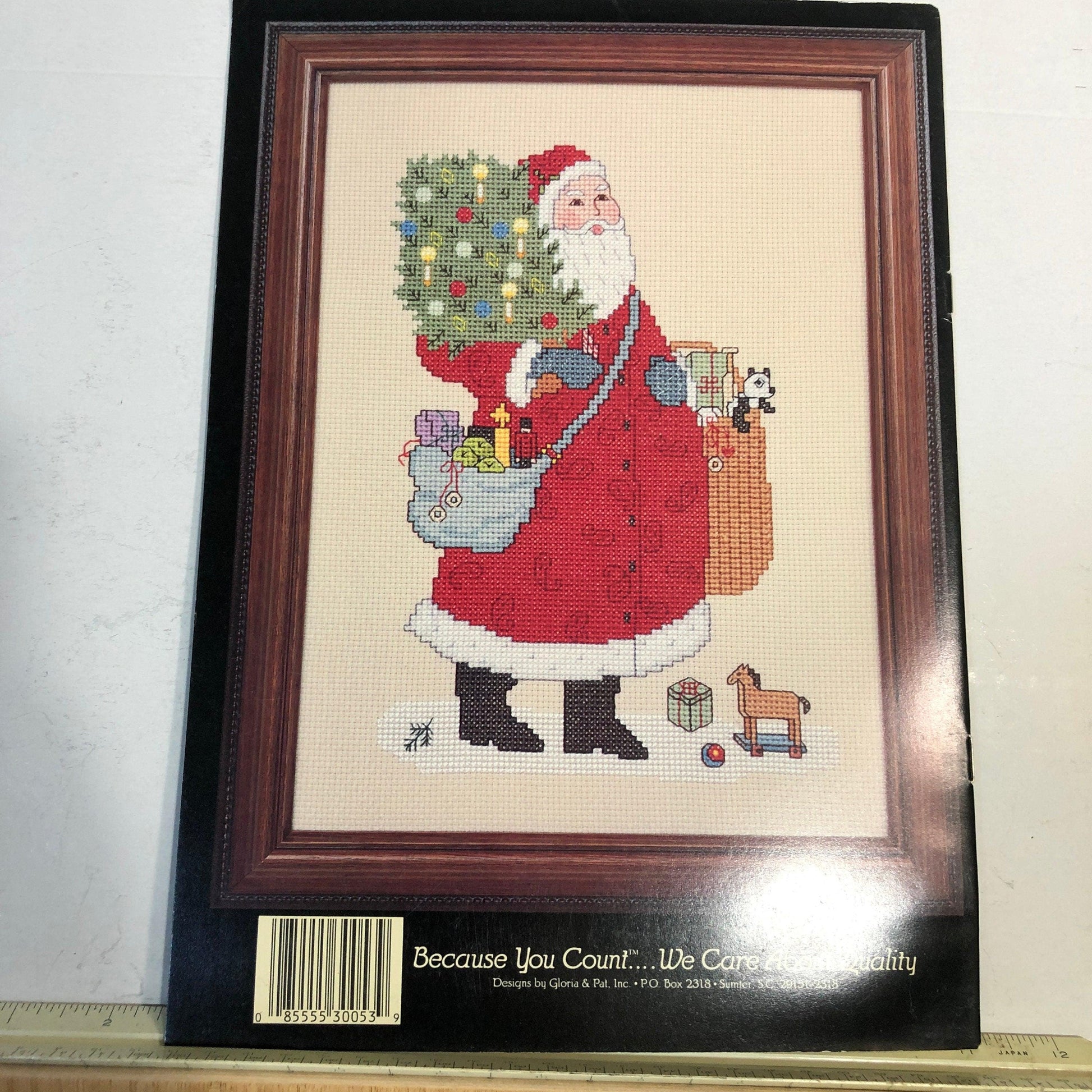 Gloria & Pat, Old Fashioned Santas, Book 53, Vintage 1987, Counted Cross Stitch Chart