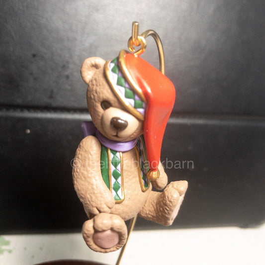 Hallmark, Waiting for a Hug, Club Teddy, Dated 1999, Keepsake Ornament, QXC4537