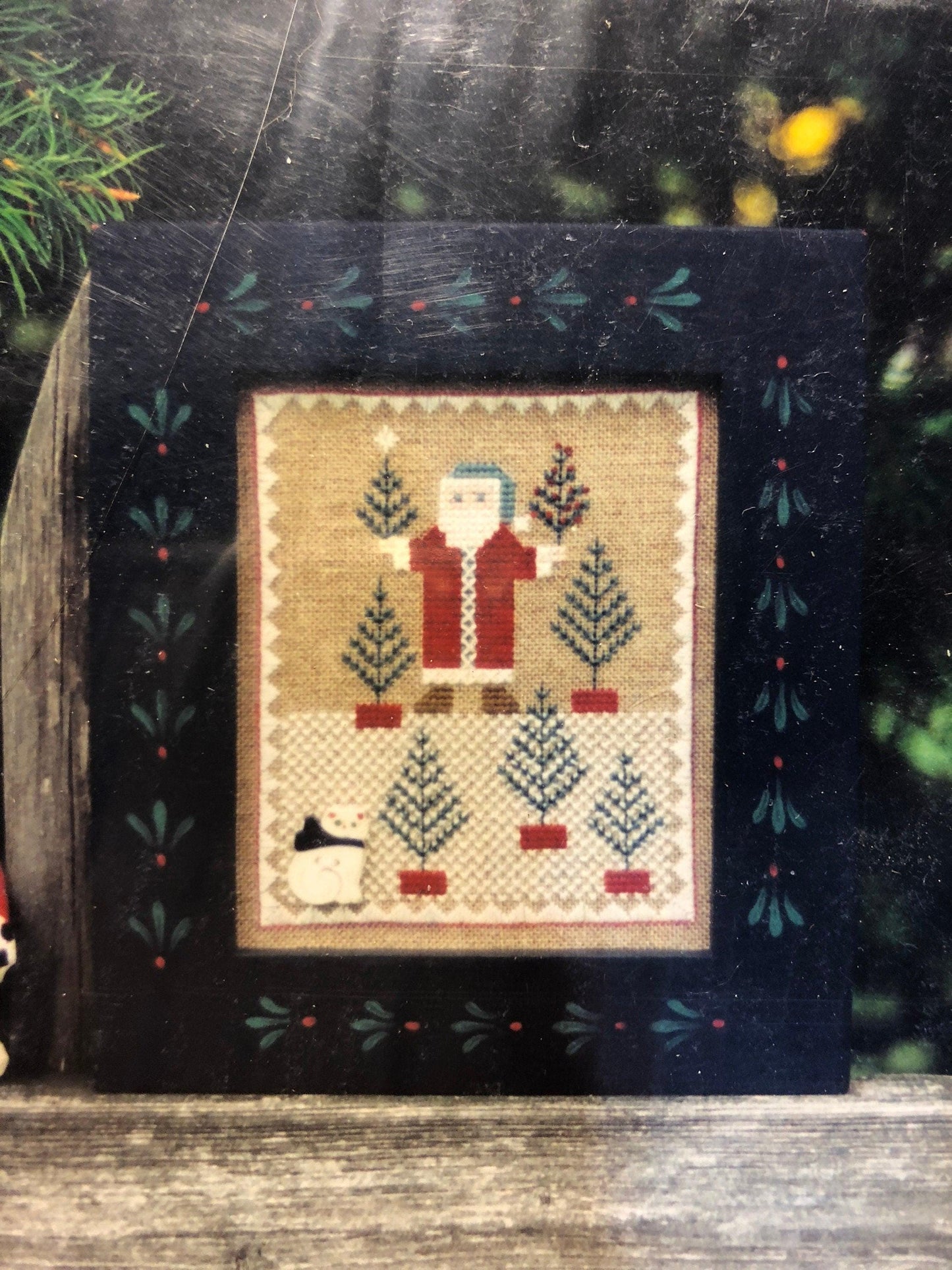 Schoolroom Sampling, Feather Tree Friends, Santa and Friends Enjoy Feather Trees, Vintage 1996, Counted Cross Stitch Pattern