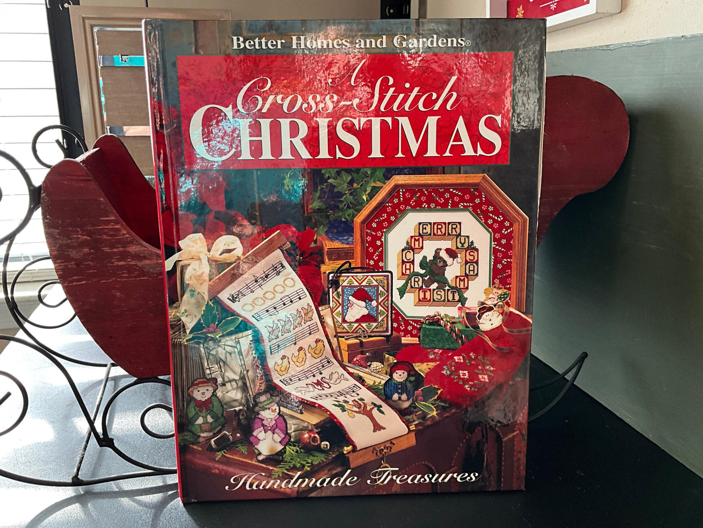 Better Homes and Gardens A Cross Stitch Christmas choice hardcover books see pictures and variations*