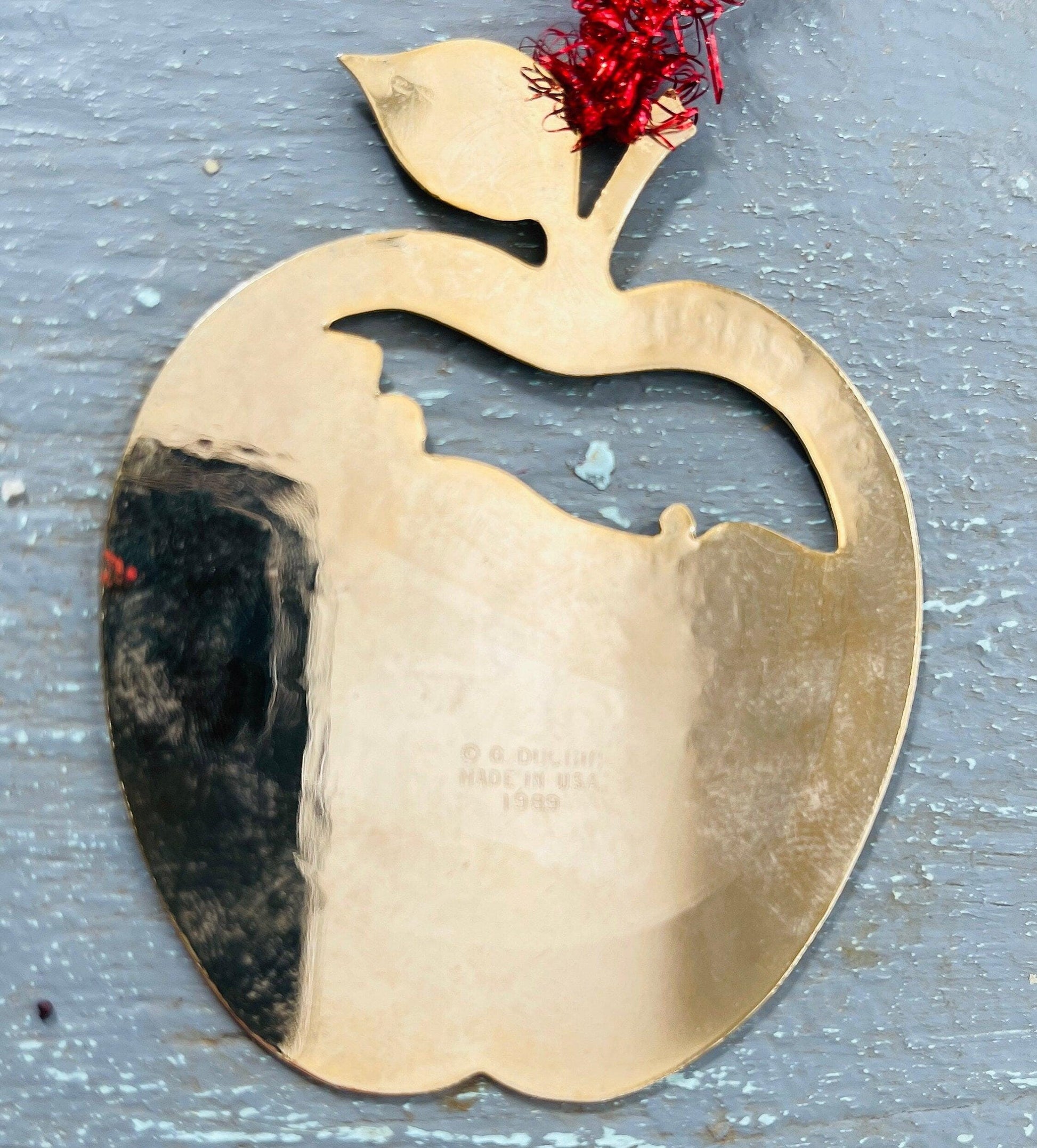 Merry Christmas Teacher, Apple Shaped, Goldtone Metal, Etched School Scene, Vintage 1989, Ornament