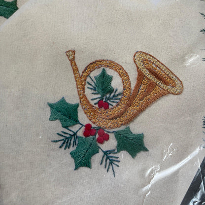 Bucilla Angels Of Christmas Vintage 1995 Set of 8 Stamped Cross Stitch Napkins Kit