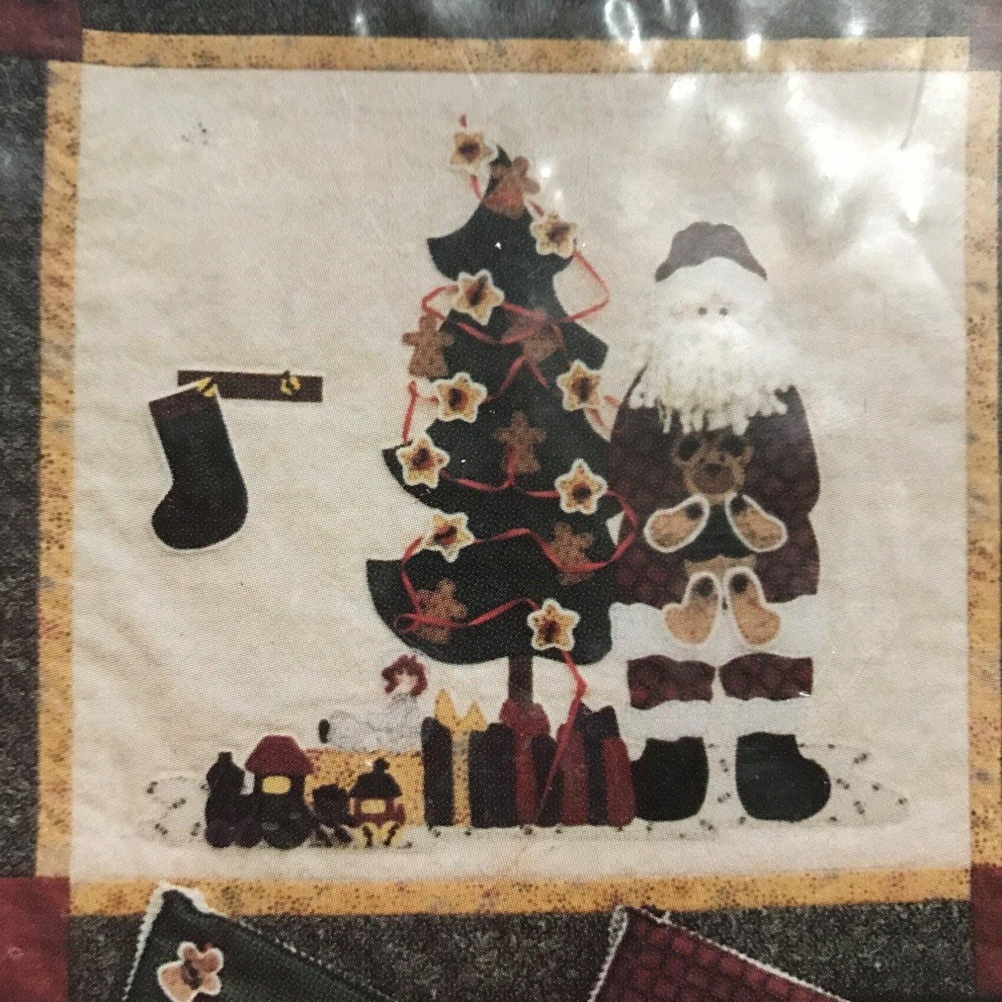 Santa is on the Way Wall Quilt and Stocking pattern - thelittleblackbarn