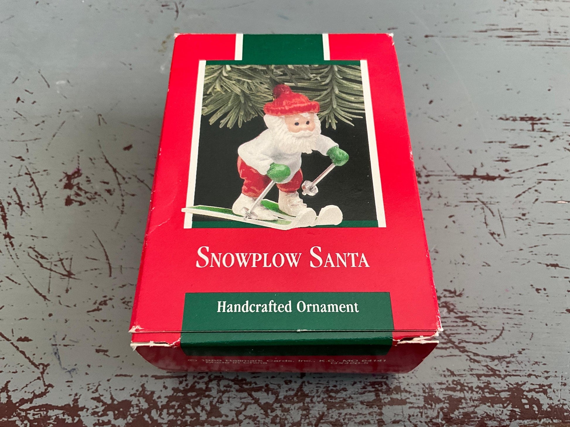 Hallmark Snowplow Santa 1989.Keepsake Ornament QX420-5