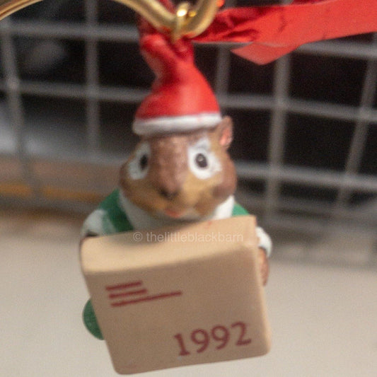 Hallmark, Chipmunk Parcel Service, Club - Miniature, Dated 1992, Keepsake Ornament, QXC5194