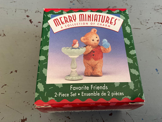 Hallmark Favorite Friends 1999 Merry Miniatures 2 piece set Keepsake Ornament QFM8537