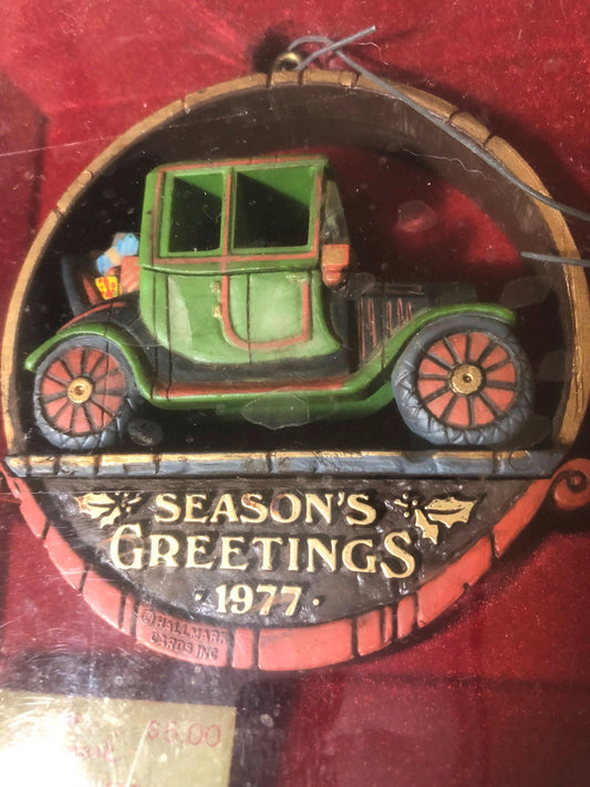 Hallmark, Antique Car, Nostalgia, Seasons Greetings, Vintage 1977, Tree Trimmer Collection Ornament, QX1802