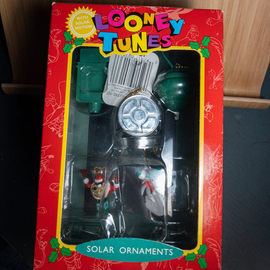 Matrix, Looney Tunes, Taz, Bugs, and Daffy, Filmcan,Vintage 1995,Solar Ornament, with Solar Motion