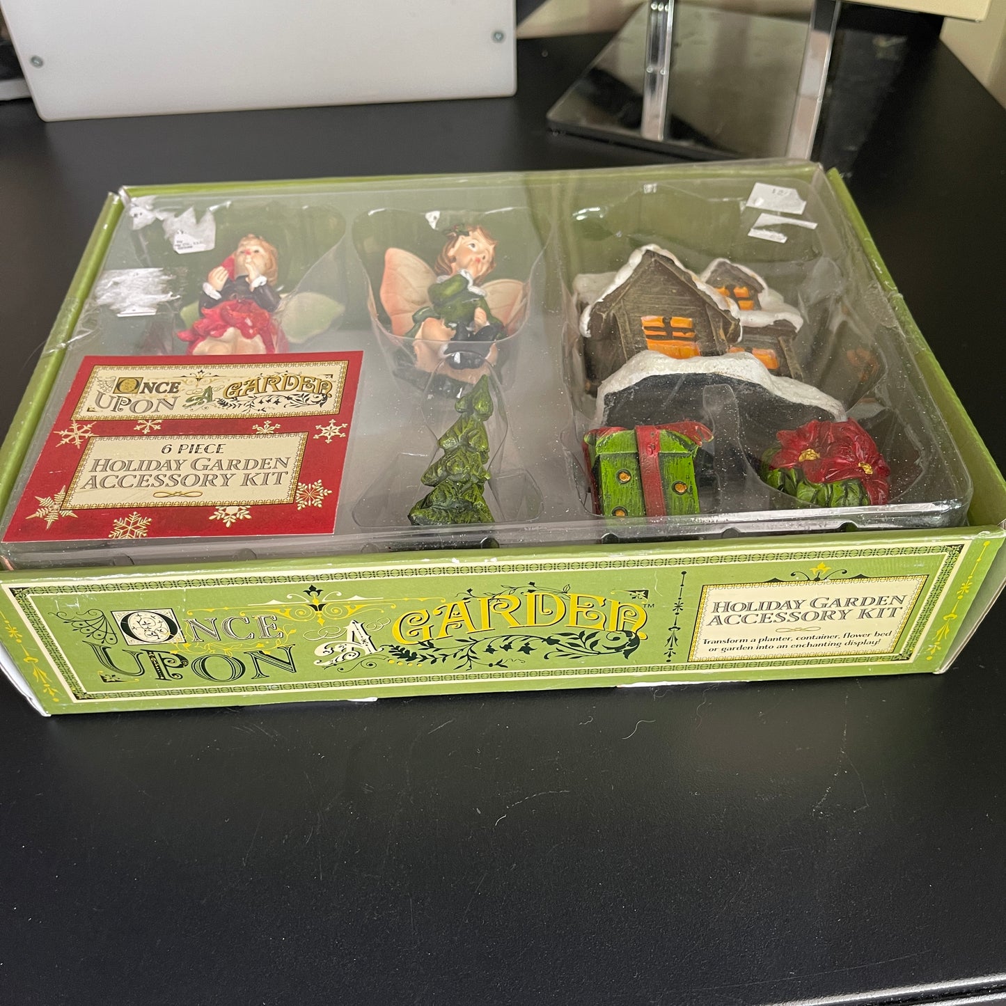 Nantucket Distributing Once Upon a Garden 6 piece vHoliday Accessory Kit collectible figurines