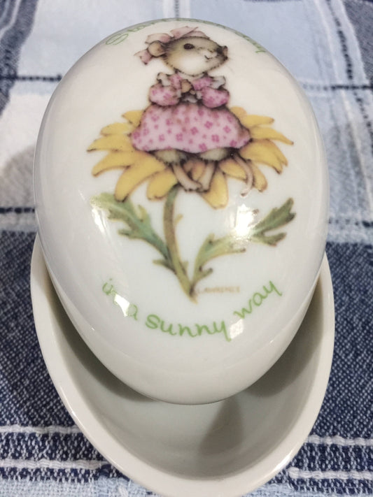 Designer Collection Spring Love Vintage 1982,Genuine Porcelain jewelry box WWA inc. Cleveland made in Japan