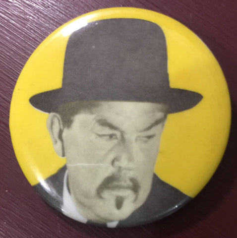 Charlie Chan Cool, Movie star Detective Warner Oland. Vintage 1963, collectible, pin back button