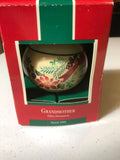 Hallmark, Grandmother, Vintage 1989, Keepsake Ornament QX2775