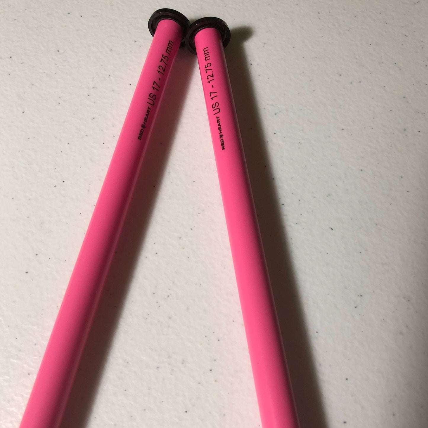 Pair of Red Heart Pink Plastic Knitting Needles 12.75 mm US 17