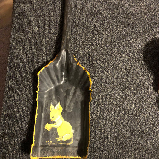 Hand Painted Coal Shovel Mouse with Cheese, Vintage Collectible