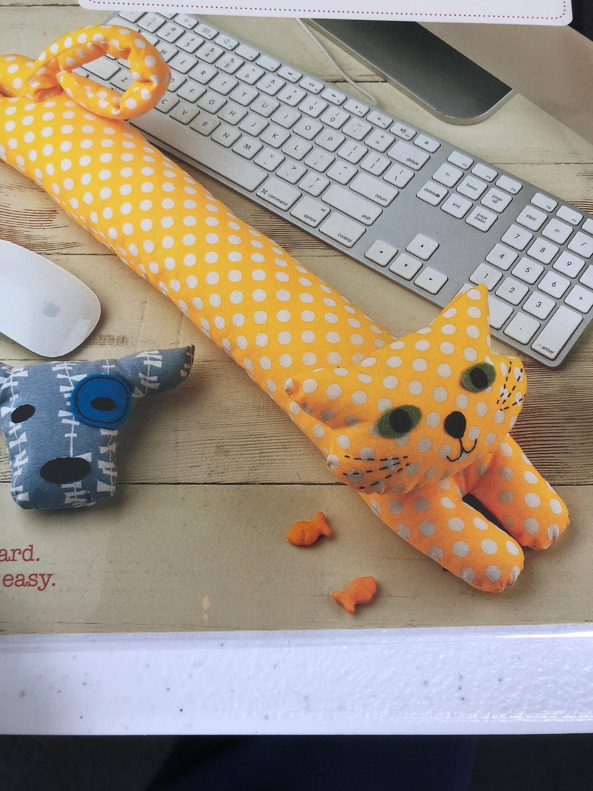 Straight Stitch Society, desktop pets, Wrist Rest, Sewing Pattern