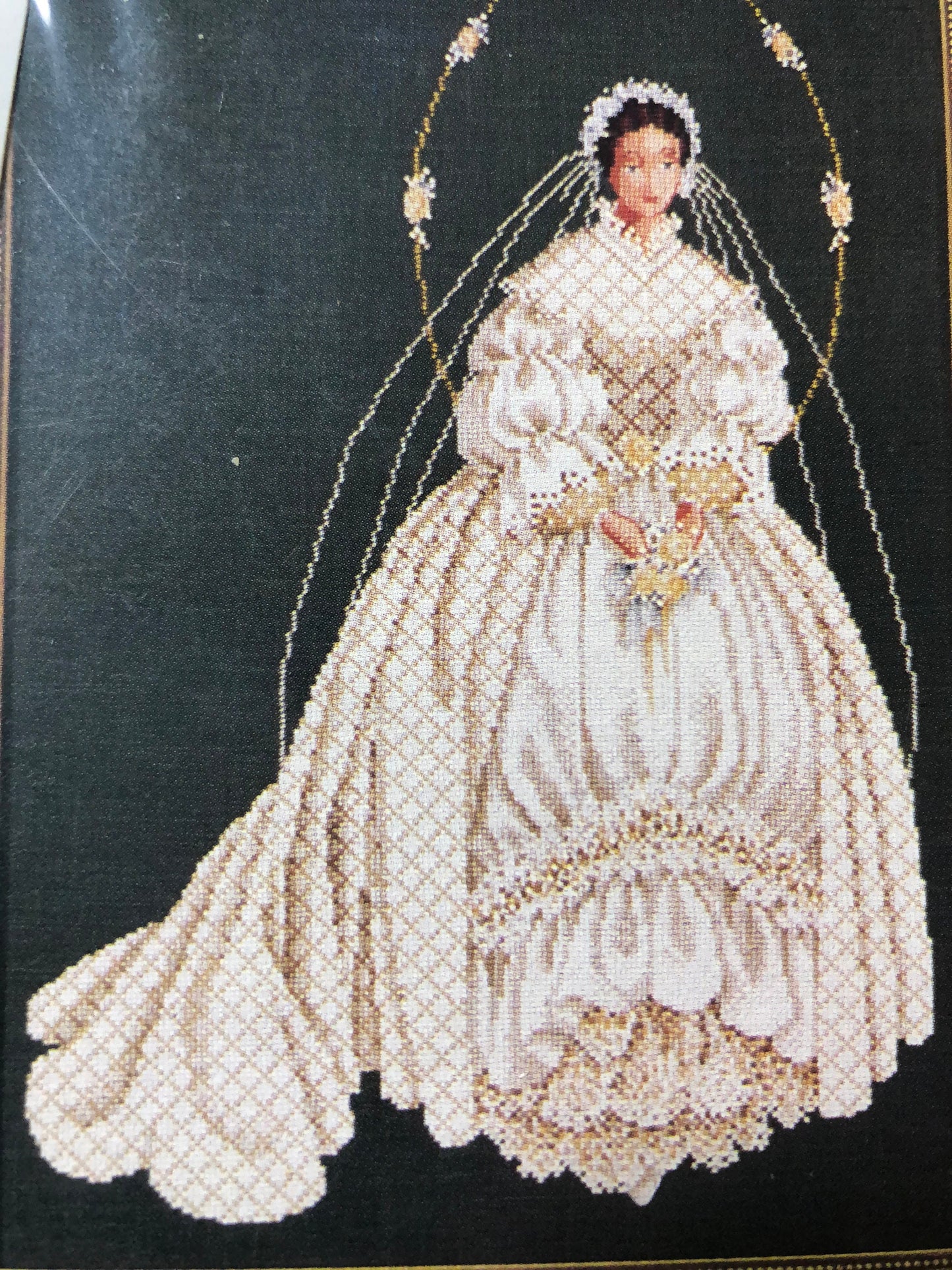 Lavender & Lace, I Thee Wed, Stitch Count 170 by 245, Vintage, Counted Cross Stitch Pattern