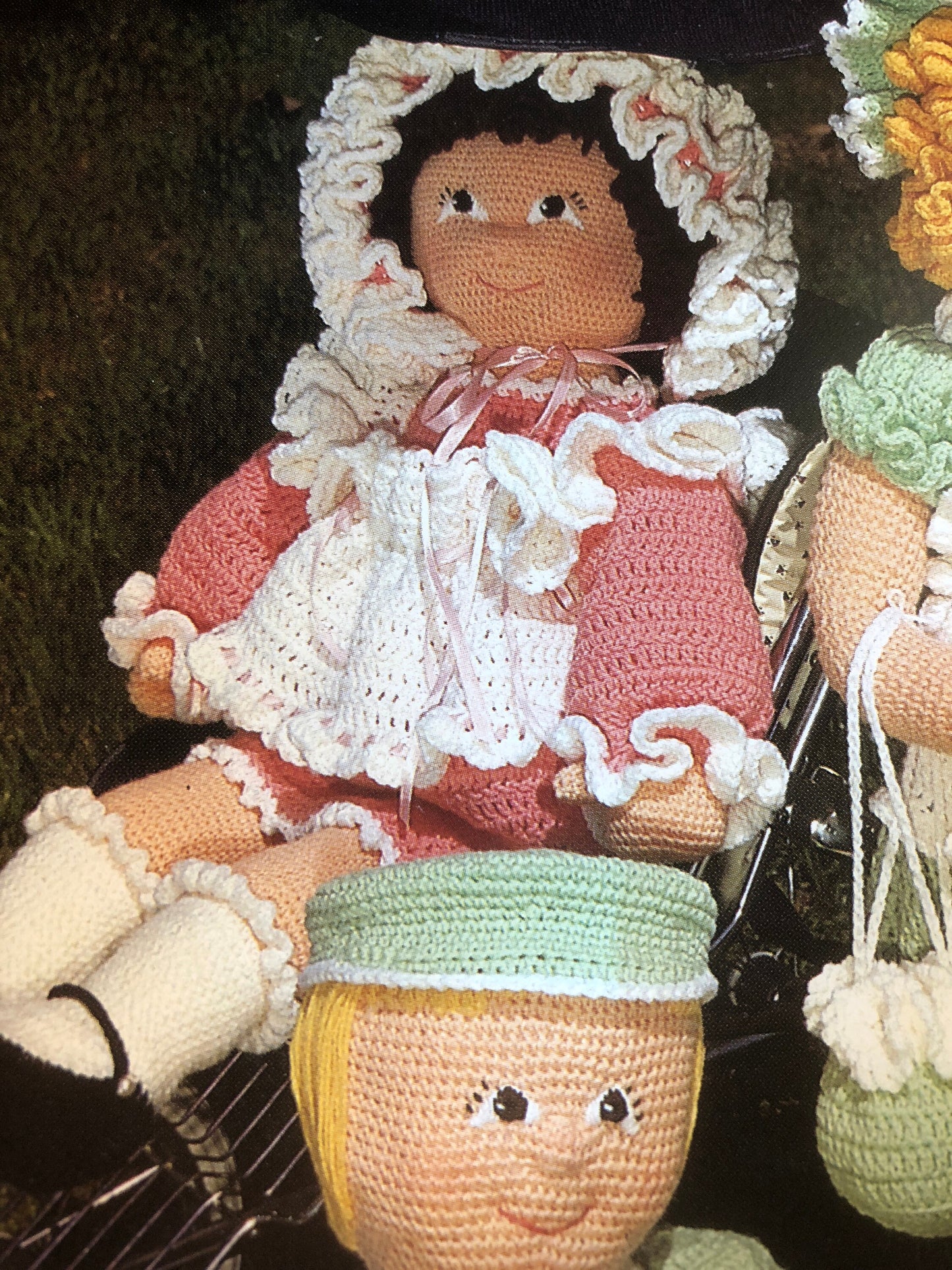 Annie's Attic, Crochet Cousins, Doll, Vintage 1997, Crochet Pattern Book