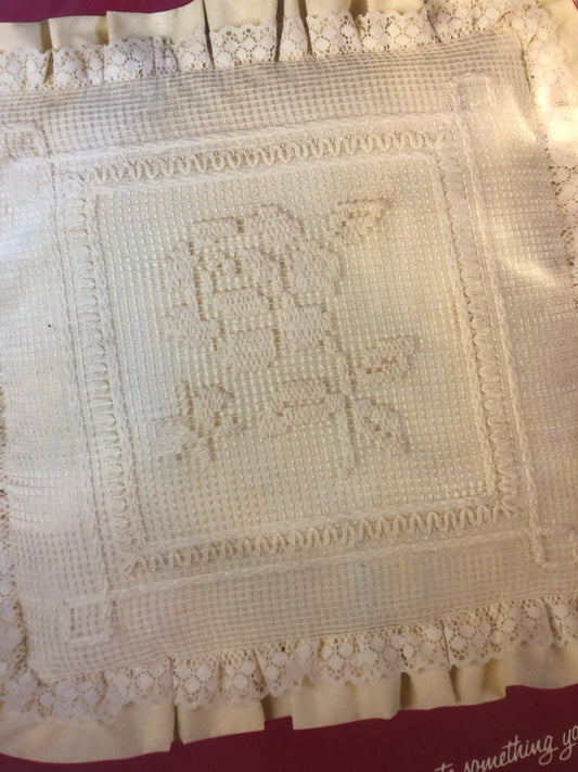 Vogart Crafts, American Beauty Rose, Vintage, Candlewicking Kit,Net Darning, 14 by 14 Inches