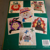 the Needlecraft Shop, Holiday Towel Toppers, Kristine Loffredo, 2000, Plastic Canvas Patterns