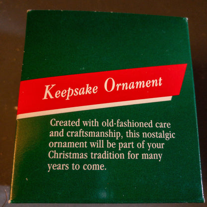 Hallmark, Nostalgic Lamb, Dated 1989, Keepsake Ornament