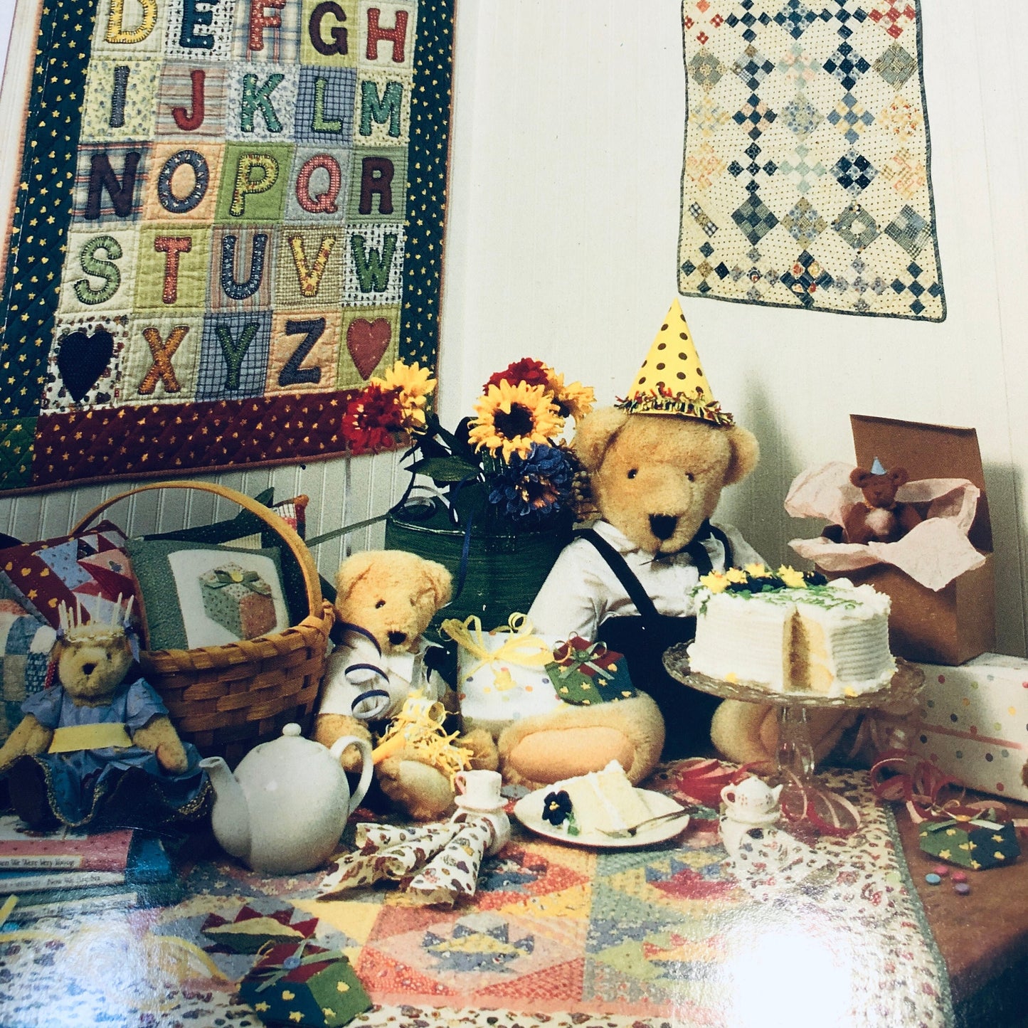 That Patchwork Place,, Celebratewith Little Quilts, Vintage 1995, Softcover Quilting Book