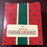 Hallmark, Merry Koala,Vintage 1986, Keepsake Ornament, QX4153*
