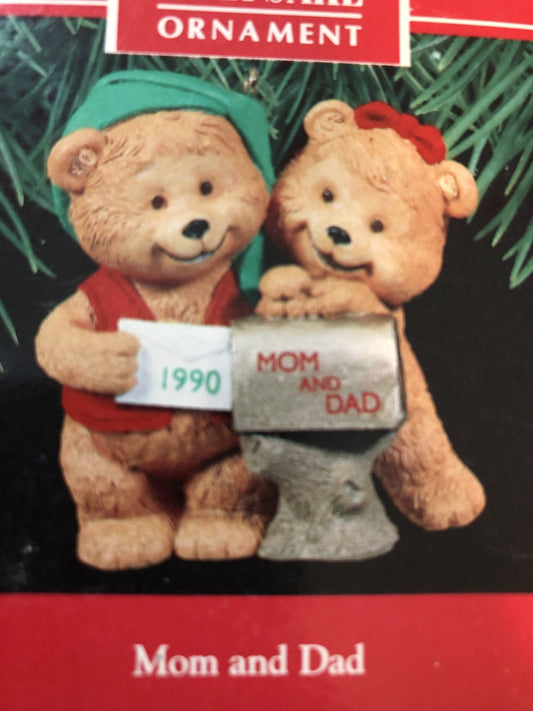 Hallmark, Mom and Dad, Dated 1990, Keepsake Ornament, QX4593*