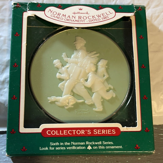 Hallmark, Norman Rockwell #6 - Jolly Postman, Dated 1985, Cameo Ornament, QX374-5