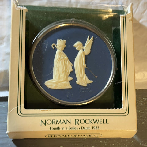 Hallmark, Norman Rockwell #4 - Dress Rehersal, Dated 1983, Cameo Ornament, QX300-7