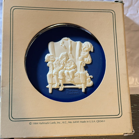 Hallmark, Norman Rockwell #5 - Caught Napping, Dated 1984, Cameo Ornament, QX341-1